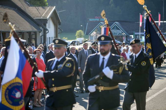 Predsednik Pahor ob dnevu slovenske policije: »Slovenska policija je obranila in varovala prebivalce in svojo domovino. Njeno varnost zagotavlja tudi danes in tako bo vedno v prihodnje«